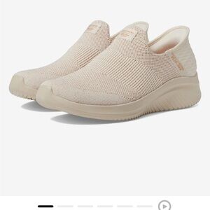 Martha Stewart Ultra Flex 3.0 - Neptune Hands Free Slip-Ins in Natural size 7